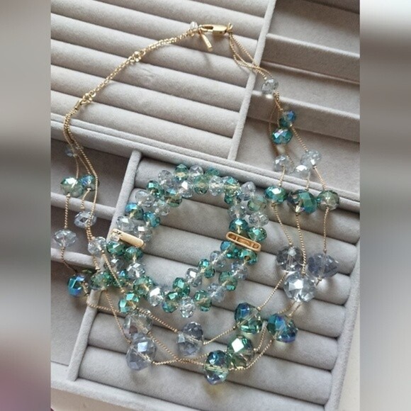 New set - Kenneth Cole Crystal Layered necklace and bracelet set - Picture 1 of 9
